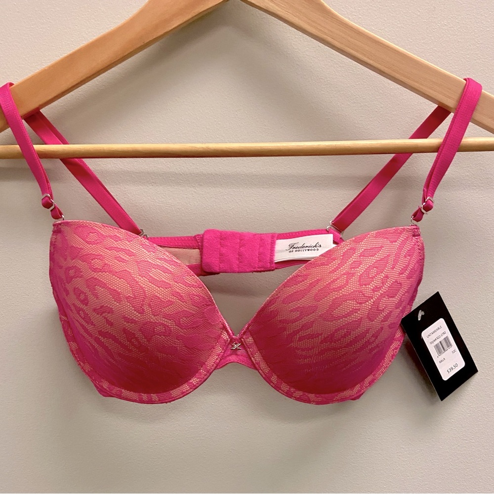Sold-The Fredrick’s of Hollywood Untameable Contour Leopard Mesh Plunge Bra.